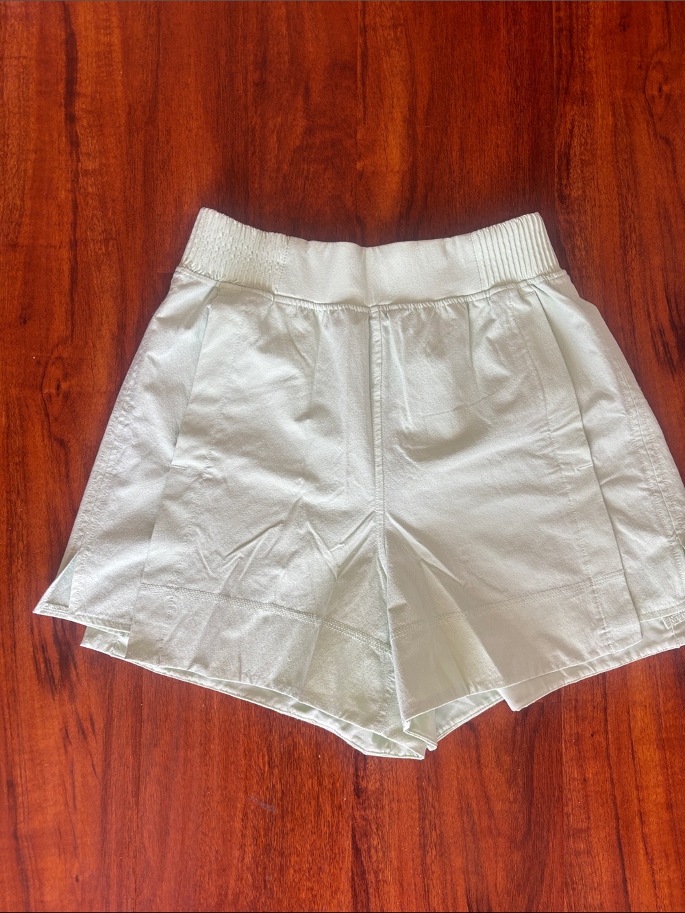 lululemon athletic light green High-Rise Pleated Stretch Shorts